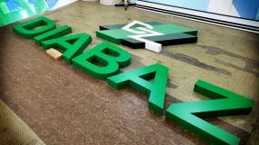 об'ємні літери та логотип для компанії diabaz